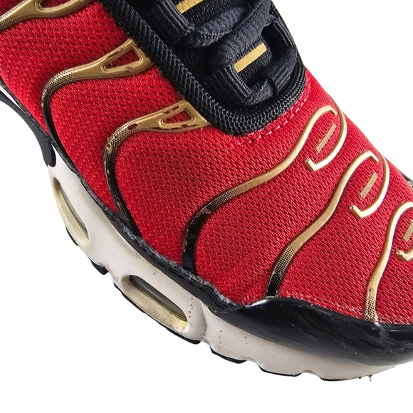 Nike Air Max Plus Red Gold Black Sneaker Running Shoes Women's Size 5.5 - Picture 15 of 16